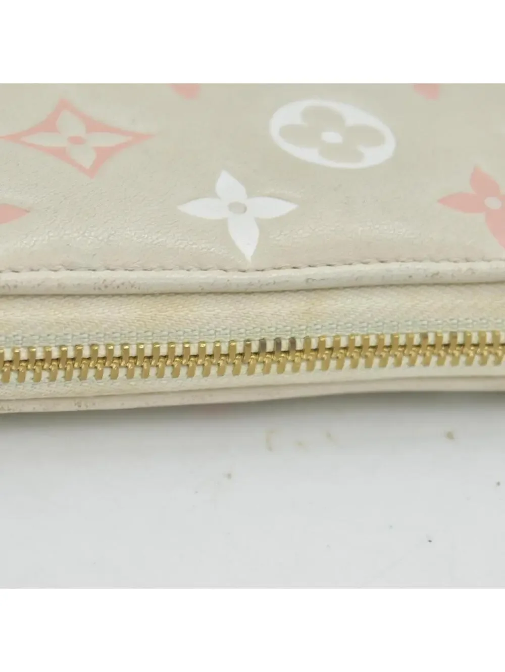 $1490 Louis Vuitton Tricolor Monogram Embossed LambskinZippy